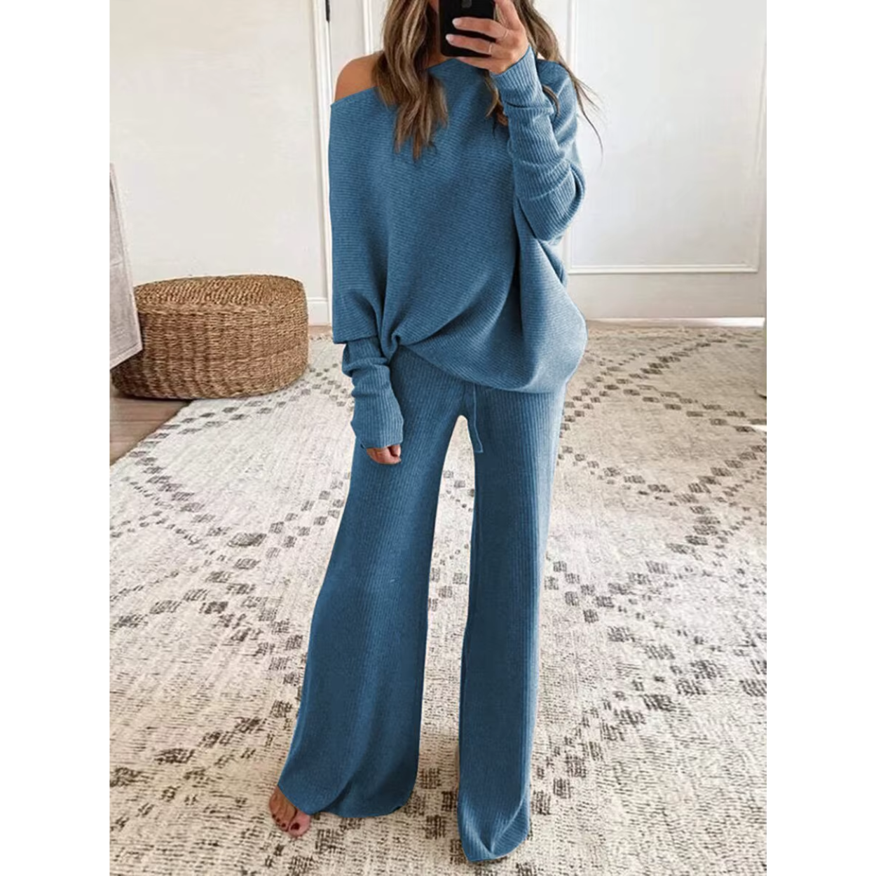 Pantaloni e Maglione da Tuta Confortevoli ed Eleganti