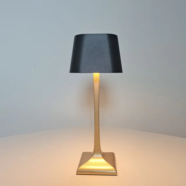Lampada da Scrivania LED Compatta Quadrata