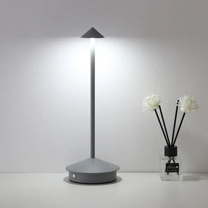 Lampada da Tavolo Elegante con Comando Touch