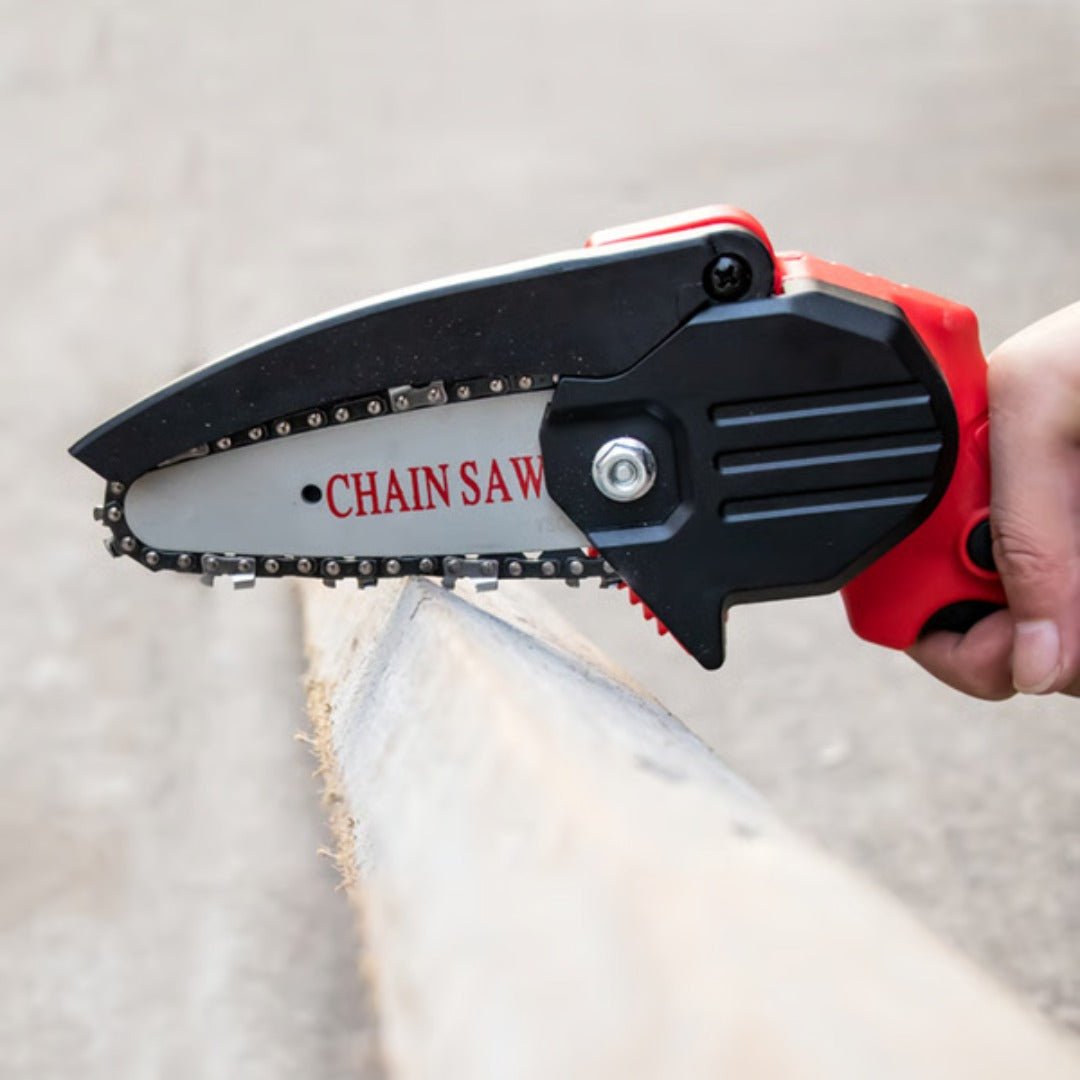 Marcherelle™ – Mini Tronçonneuse Sans Fil Électrique Rechargeable et Légère