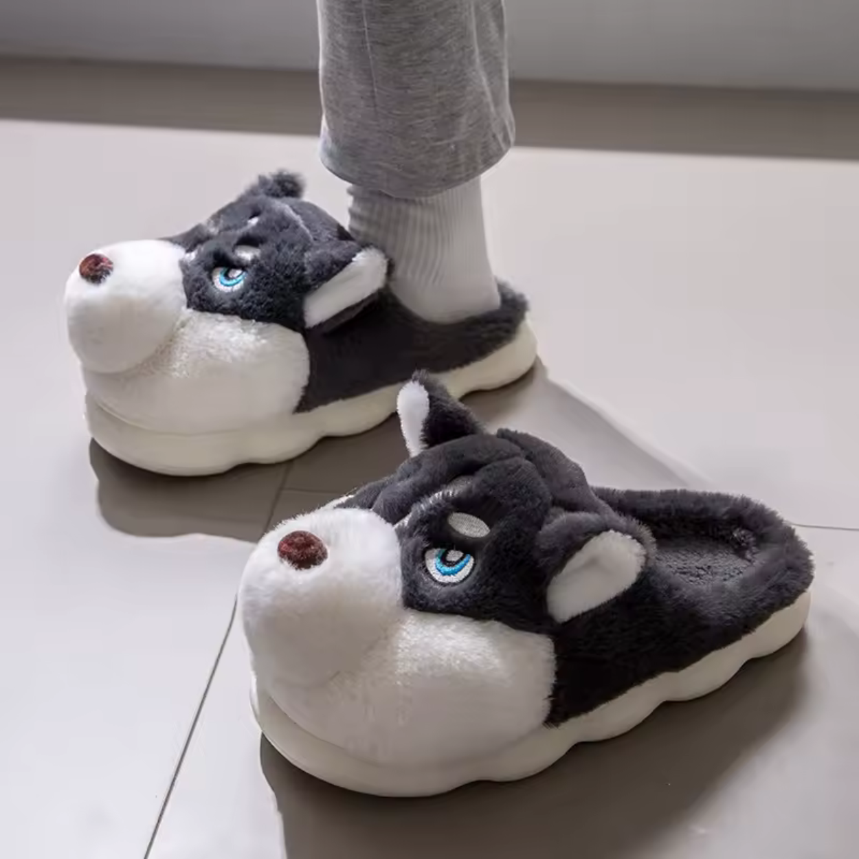 Pantofole Morbide e Confortevoli a Forma di Cane in Peluche