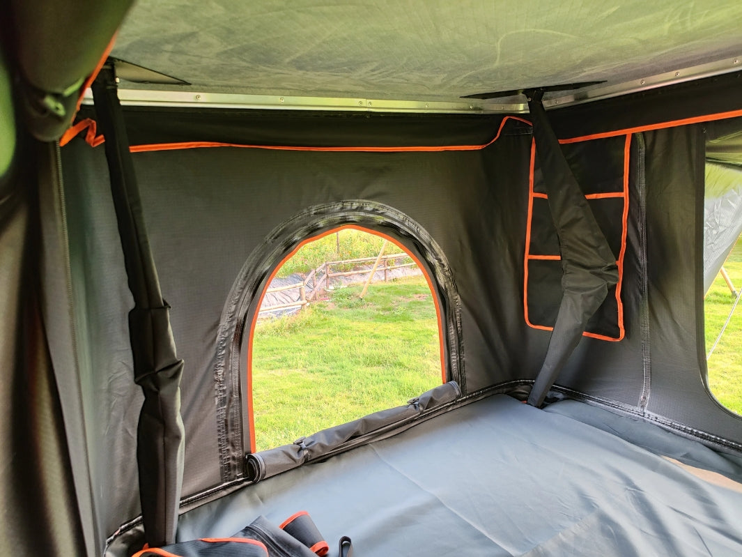 Tenda da Tetto in Alluminio Leggera e Compatta